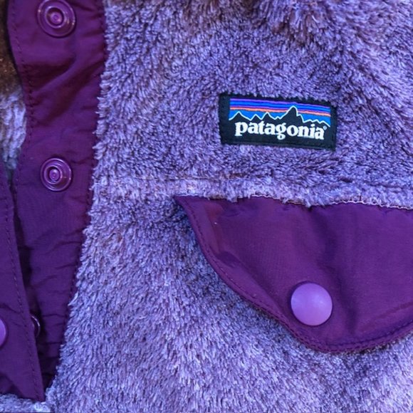 Youth Med. Purple Patagonia Fleece - Picture 2 of 3